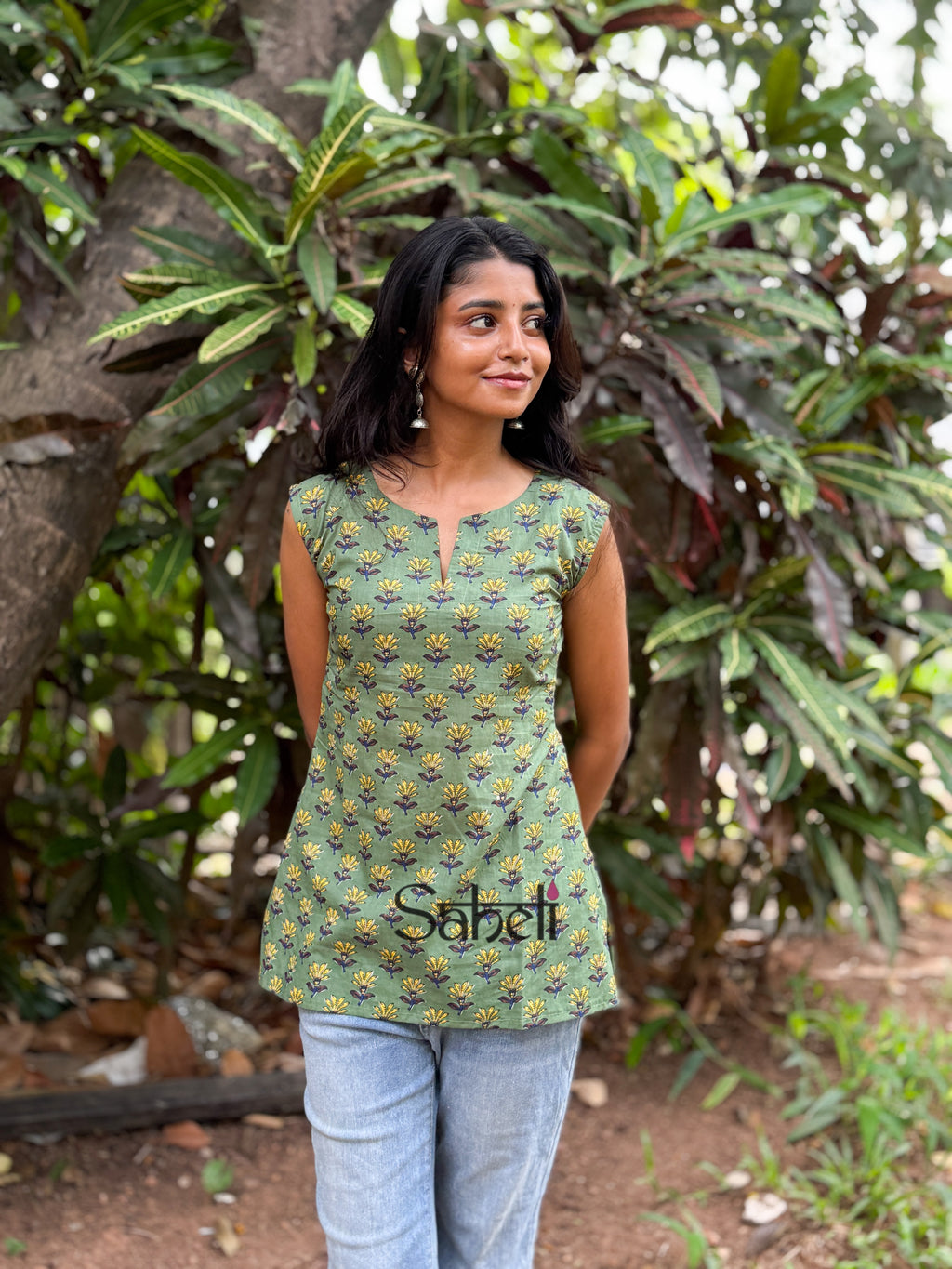 Short Top (Code-142 SK)