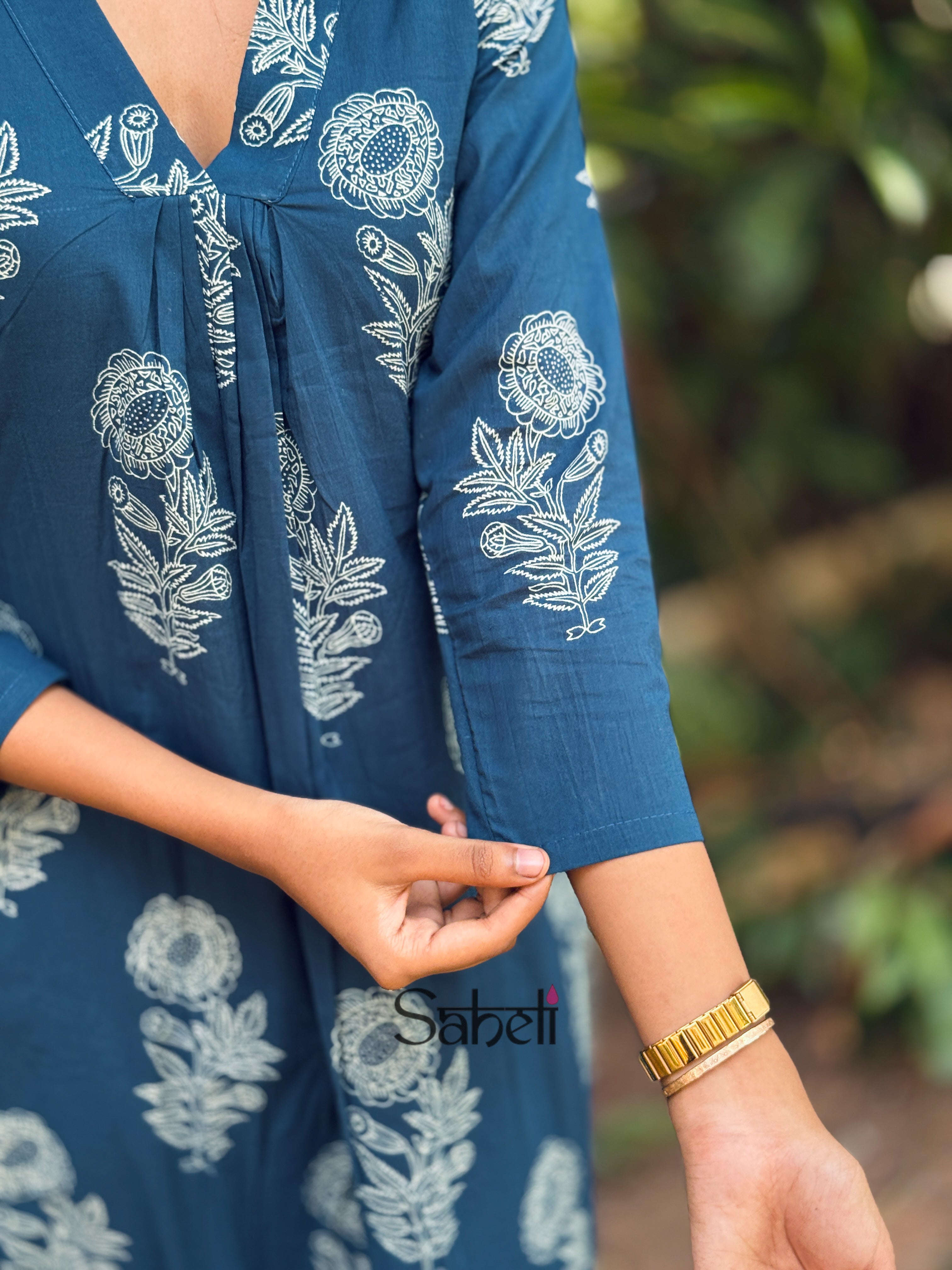 DRESS ( Code - 153 SK)