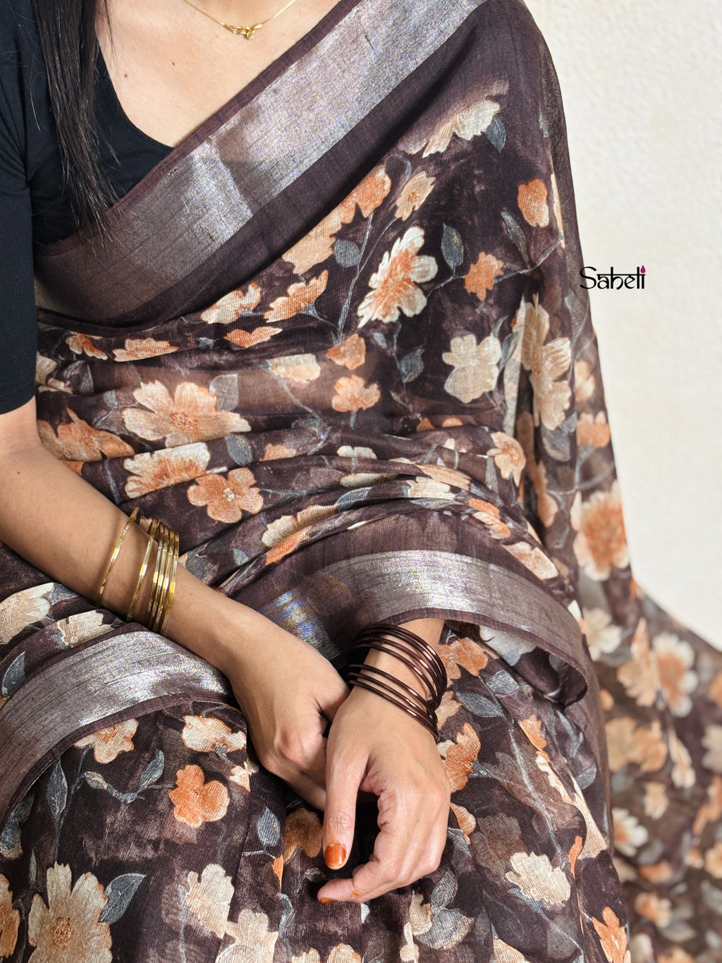 Semi Linen Saree (Code-lSH26)