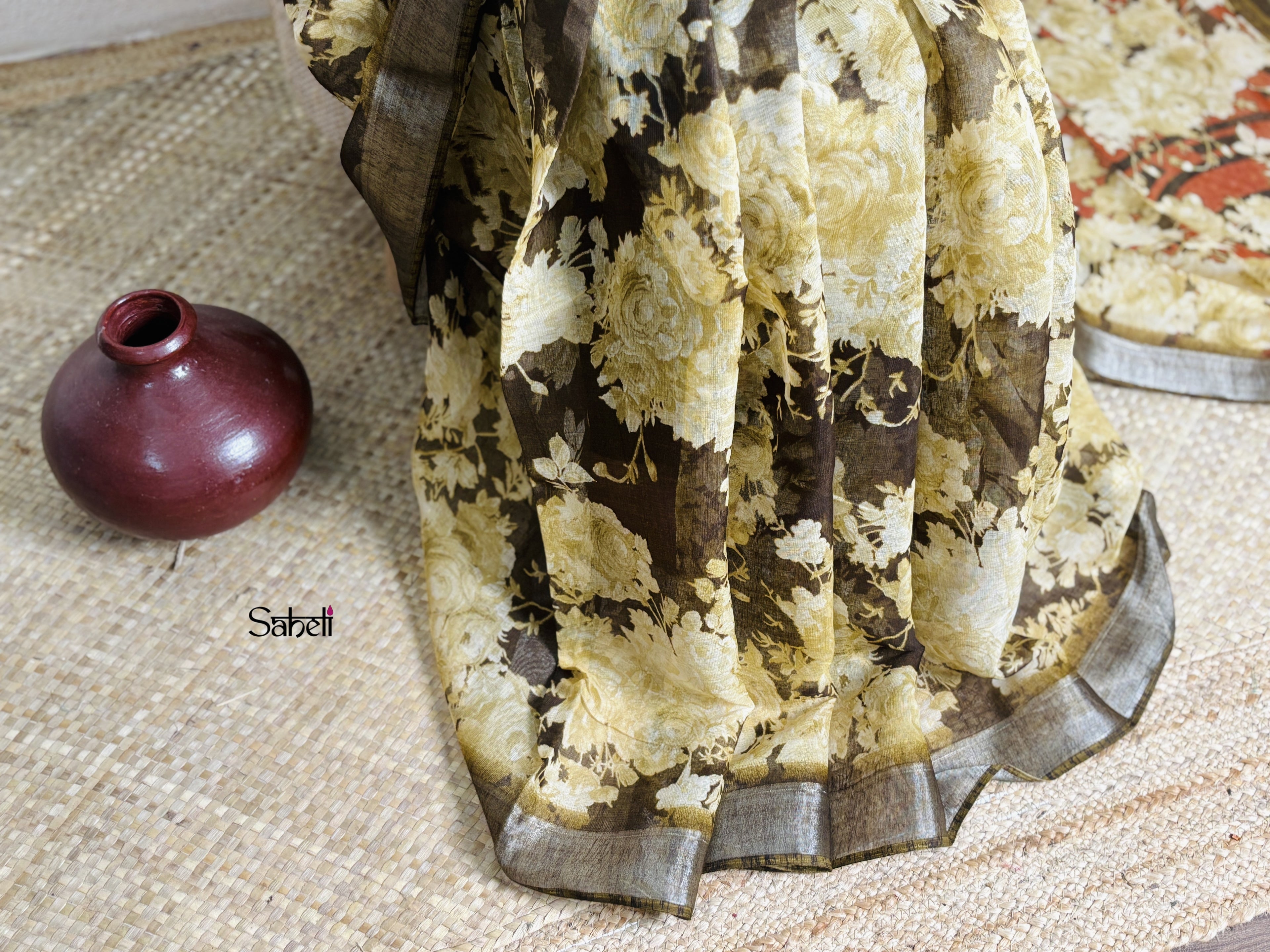 Semi Linen Saree (Code - lSH28)